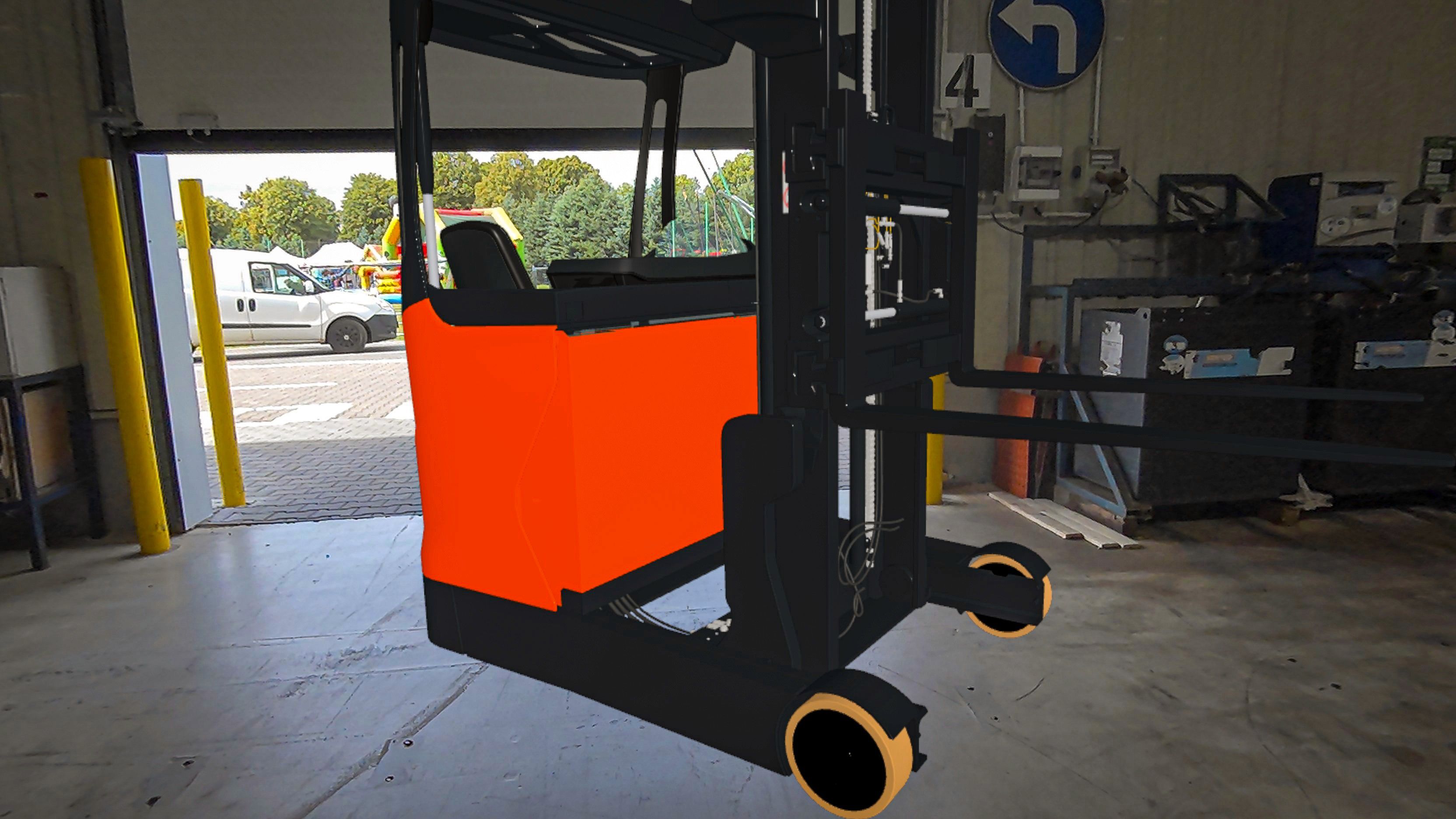 Forklift in a warehouse in the Forklift Fire VR training.
