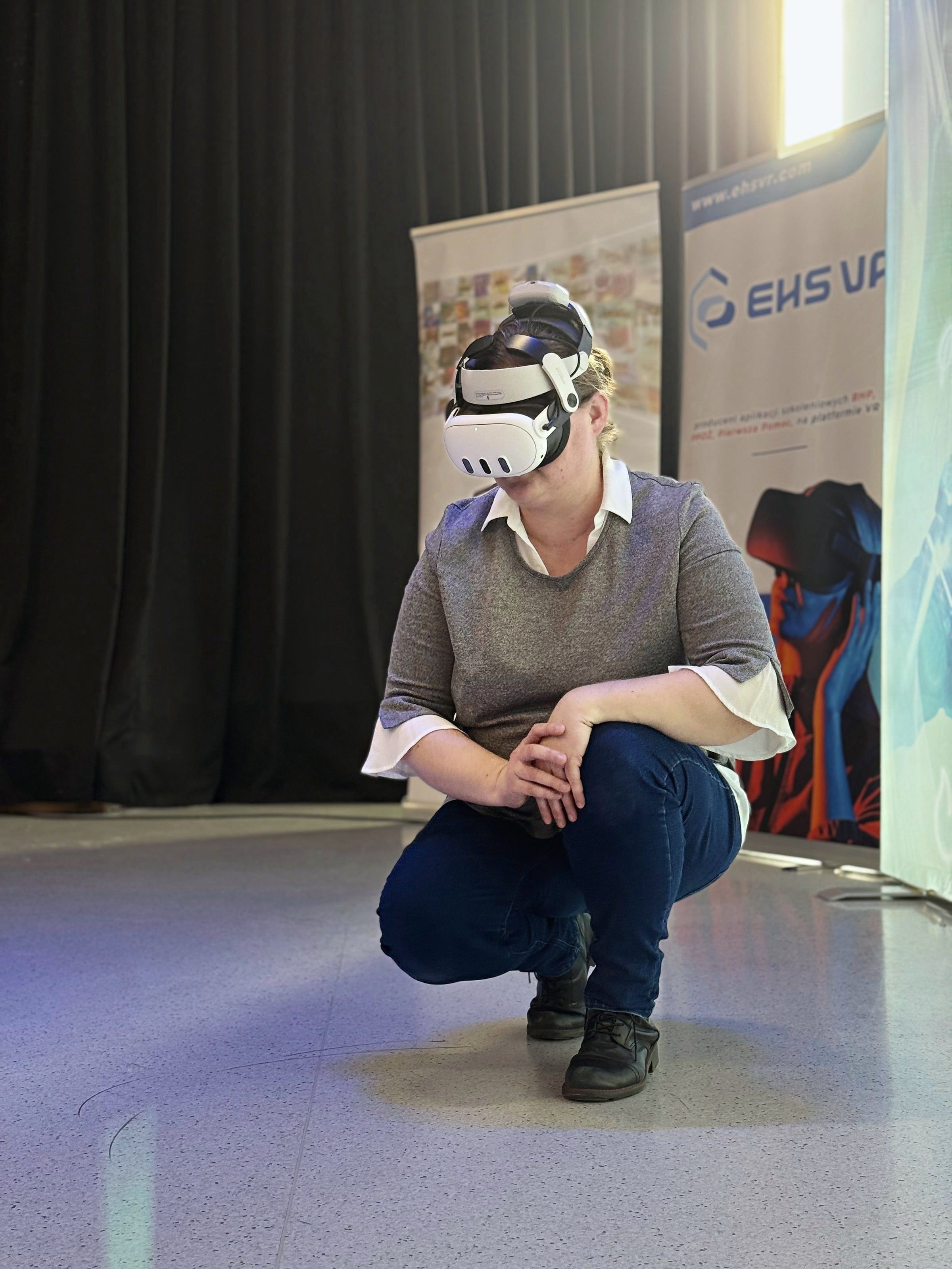 An employee undergoing on-the-job training using VR technology