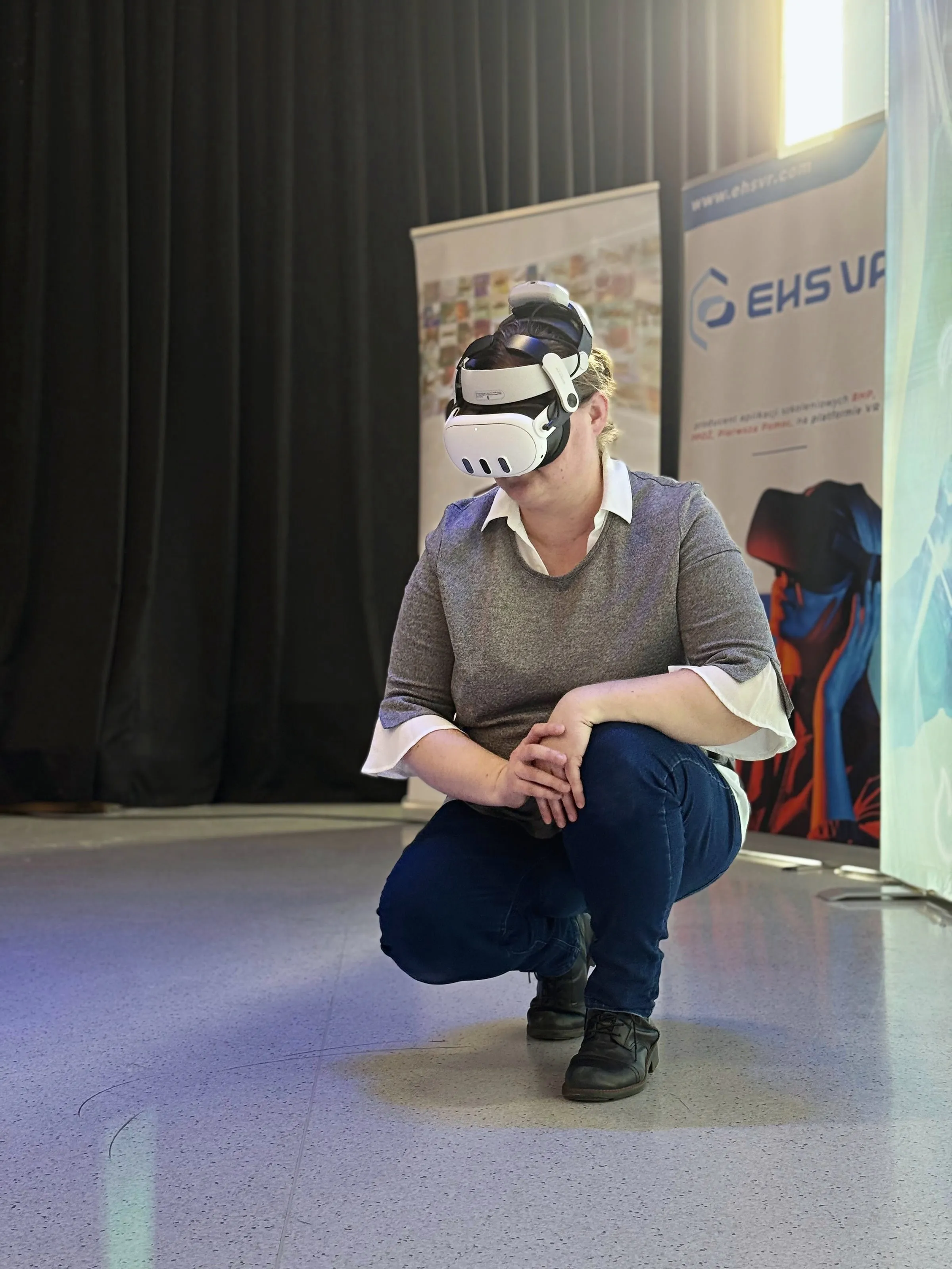 An employee undergoing on-the-job training using VR technology